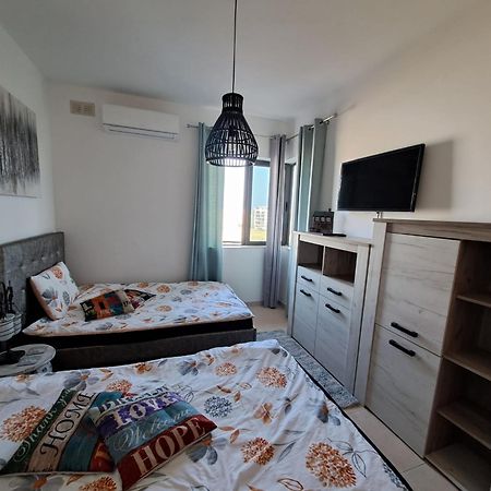 Sunshine Court Budget St. Paul's Bay Buitenkant foto
